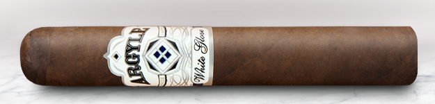 blogfeedteaser-Argyle-White-Glove-Robusto