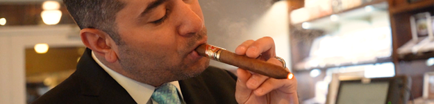 blogfeedteaser-How-to-Hold-a-Cigar-in-Your-Mouth